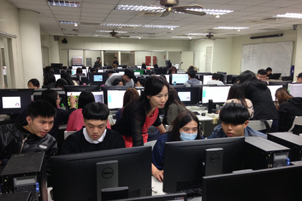 op-190215-06890-430x0.jpg